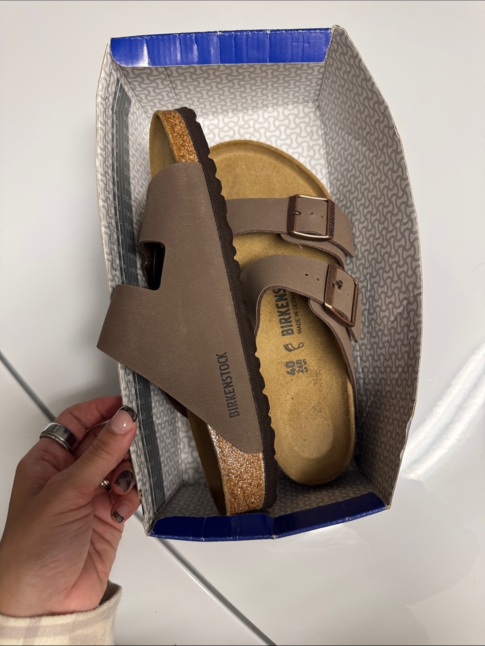 NWT Birkenstock Arizona Size 40 women’s size 9
